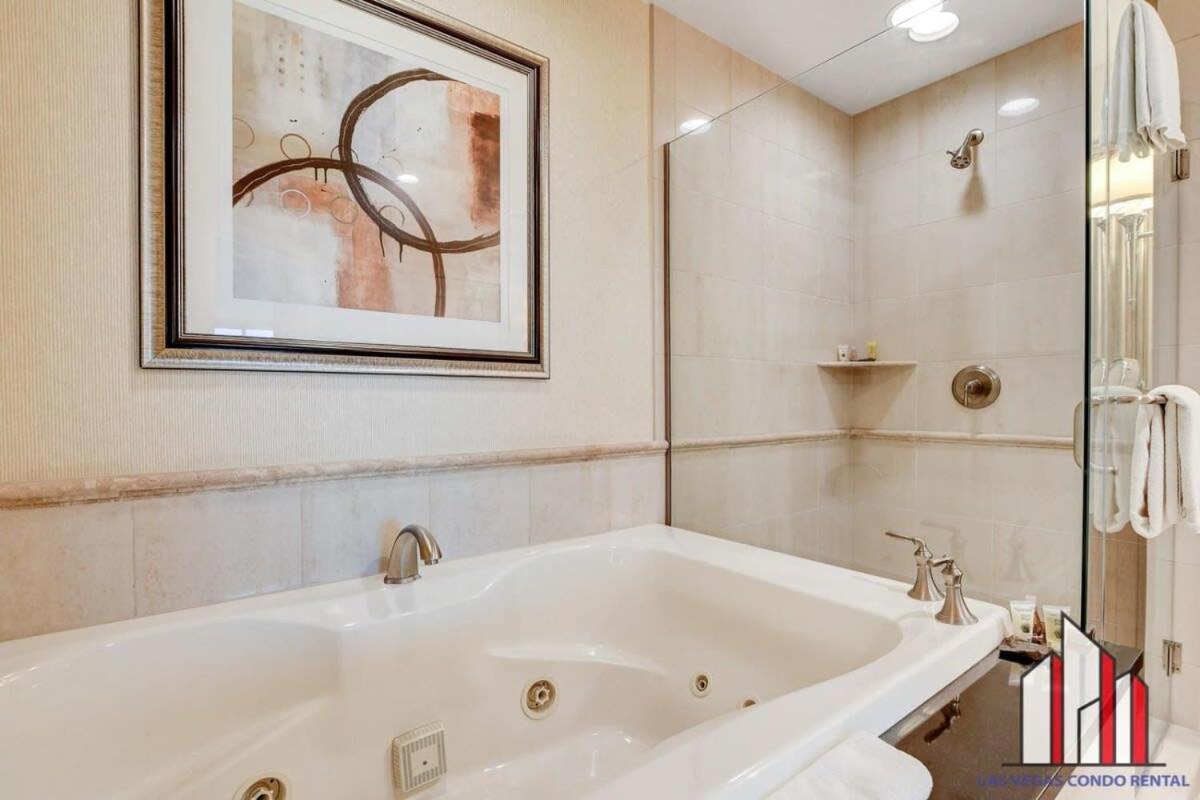 Mgm Signature-16-704 Jacuzzi Studio Las Vegas Buitenkant foto